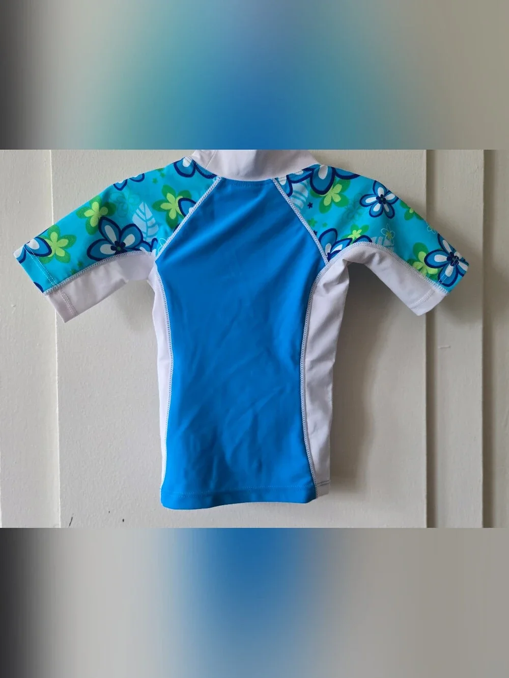 3/$20 Túga Kids Blue Floral Short-Sleeve Rash Guard Swim Shirt 12m